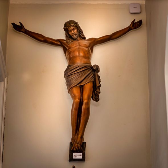 Imagem-de-Jesus-Cristo-Crucificado-148cm-IBZ347 -3-.jpg
